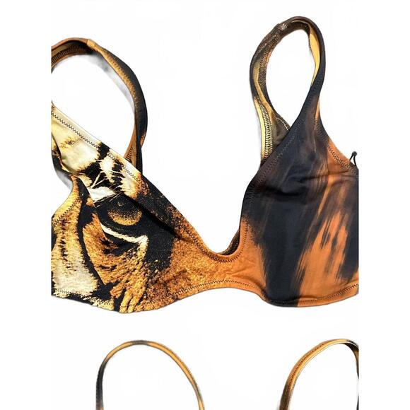 SKIMS ROBERTO CAVALLI TRIANGLE BIKINI TOP and STRING BIKINI BOTTOM in SET - Picture 5 of 9